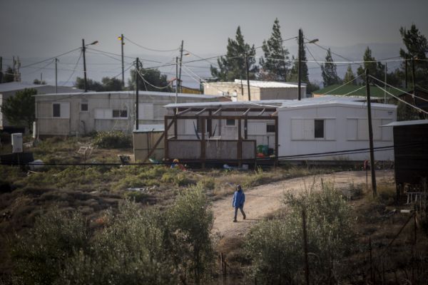בקשת המדינה חושפת: תושבי עמונה התקפלו