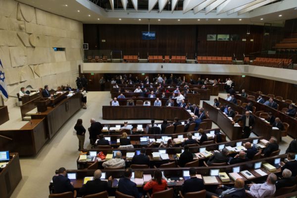 לראשונה בהסטוריה: כנסת עם 119 חכי"ם בלבד