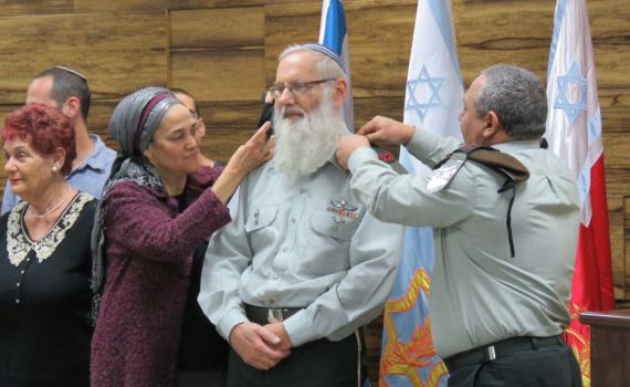 מול כל המקטרגים: הרב אייל קרים מונה לרבצ"ר