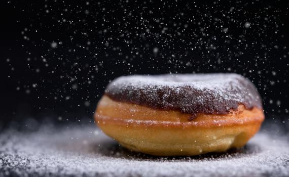 הסופגנייה עם המילוי הכי הזוי לחנוכה הקרוב