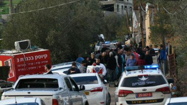 מגדל: רצח את אשתו, שני ילדיו והבן של השכנים