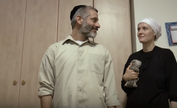 האזינו: אביתר בנאי בסינגל חדש לאישתו