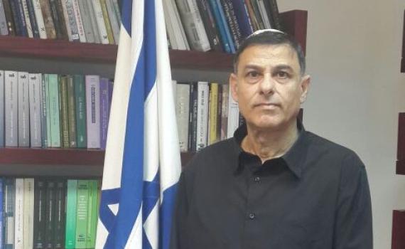 היועץ הקרוב של איילת שקד ערק מהבית היהודי