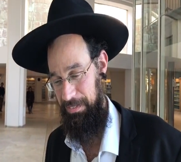 צפו: העותר נגד "העגונה מצפת" נחשף לראשונה