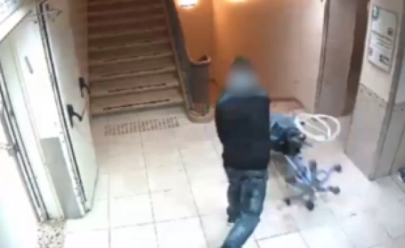 קיבל בשורה רעה בביה"ח והרס מכשיר יקר; צפו