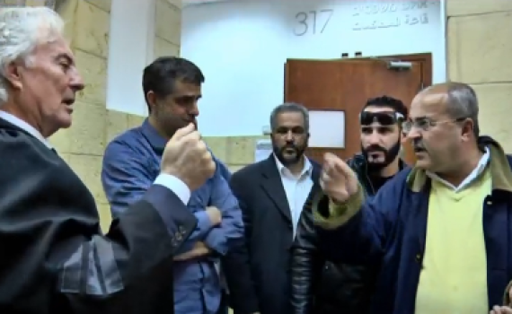 צפו: "אתה צריך להתבייש": עימות בין טיבי לעו"ד אמיר