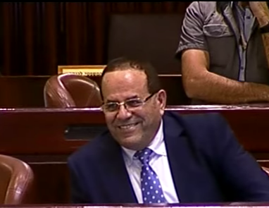 צפו: "הברכה" של אחמד טיבי לאיוב קרא