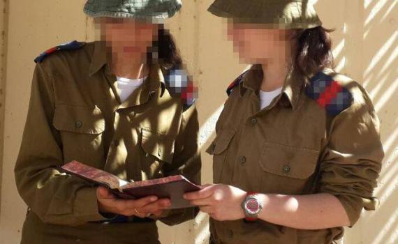 להיות חיילת דתייה בצבא זה להיות מי שאני/ עדות