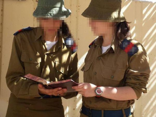 להיות חיילת דתייה בצבא זה להיות מי שאני/ עדות