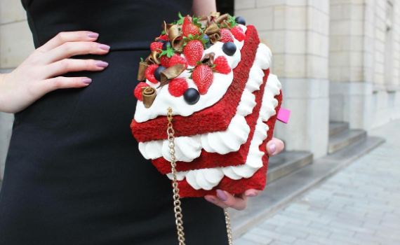 אופנה מעוררת תאבון: כשהאוכל הופך לאקססוריז