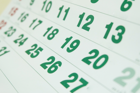 כמה זמן אנחנו כבר חיים? גם אנחנו לא יודעים