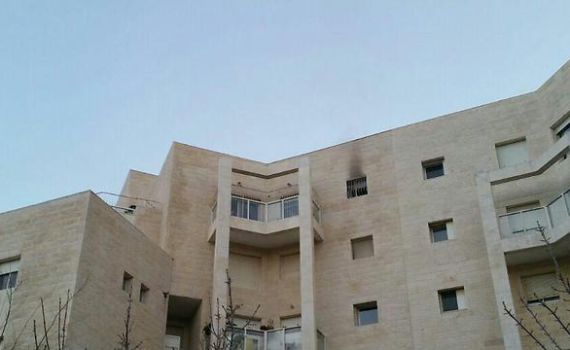 אישה וארבע בנותיה נהרגו בשריפה בביתן בירושלים