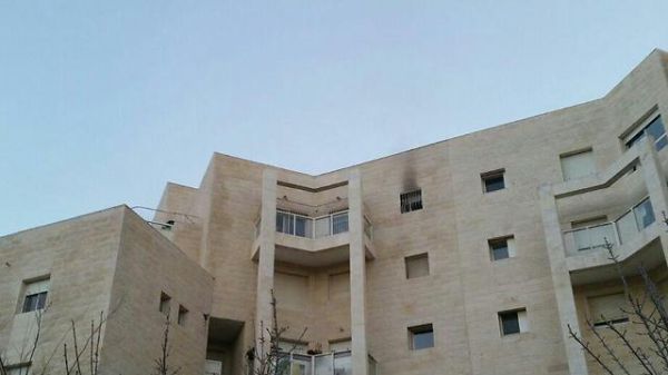 אישה וארבע בנותיה נהרגו בשריפה בביתן בירושלים