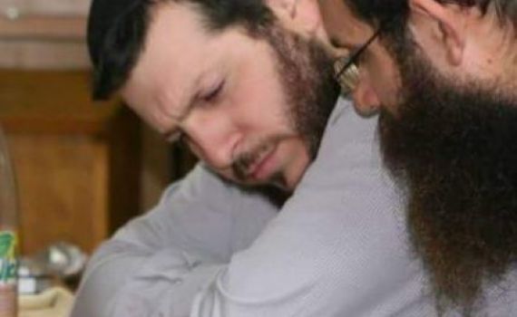 צו 1 ל'סרוגים': "אין לנו שיח עם מבזי רבנים"