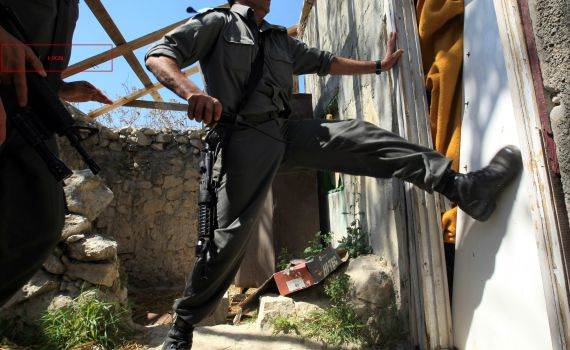 השוטרים שפרצו למאחז הודו: "לא היה לנו צו"