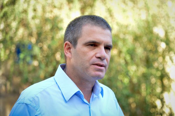 גל הירש מעדכן על מצבו הרפואי והמשפטי