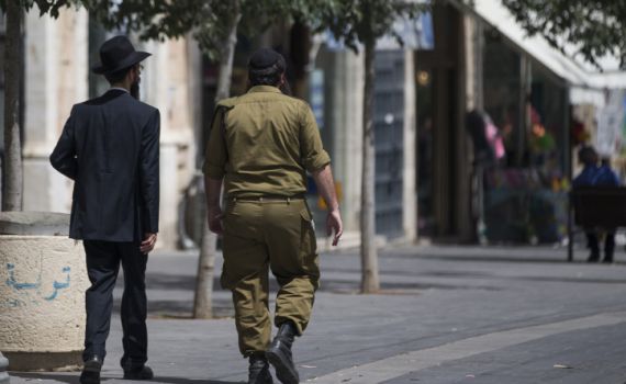 מבוכה בפרוייקט שח"ר: חשד: קצין חרדי הטריד אשת חייל