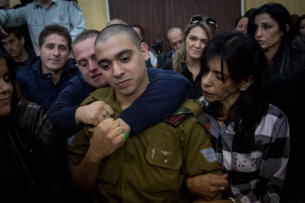 רדיו מוסקבה עודנו כאן • על משפט אלאור אזריה