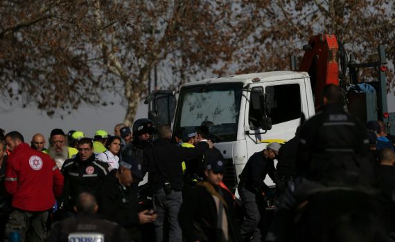 אפקט אזריה: "החיילים התעכבו מלירות על המחבל"