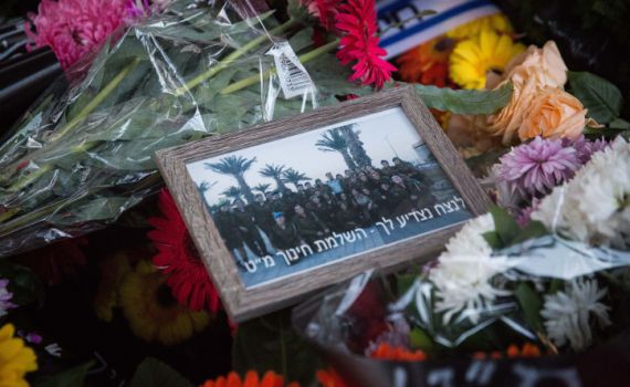 משפחות שכולות, שחררו את השרים מהלוויות