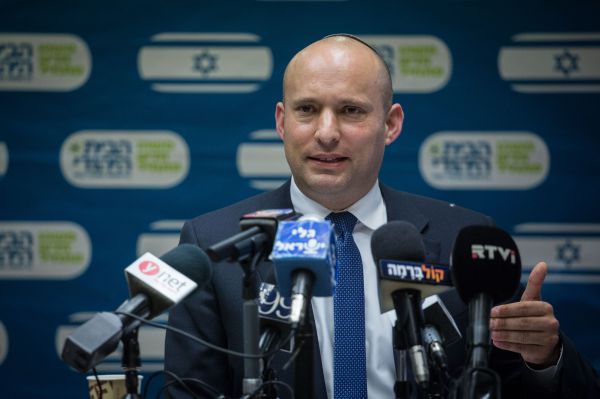 בנט לנתניהו: "או ריבונות, או דאעש על כביש 6"