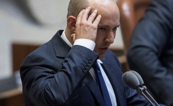 "יש עתיד, מספר 1 בספינים וקמפיינים, מפלגת כותרות"