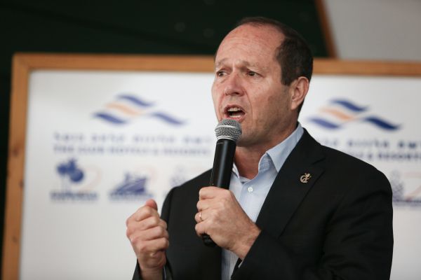 ברקת מאיים: נפטר אלפי עובדים ונסגור מאות כיתות