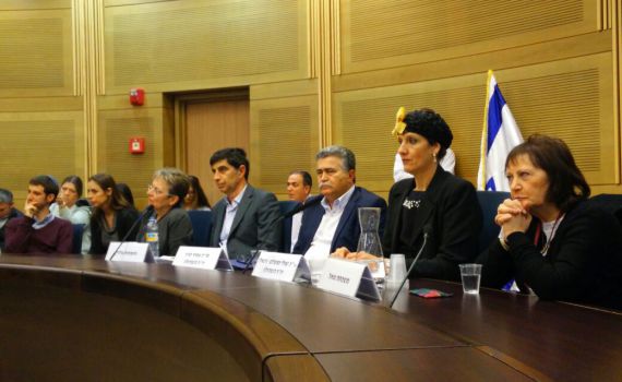 "זו אחריות שלנו להחזיר את הבנים הביתה"