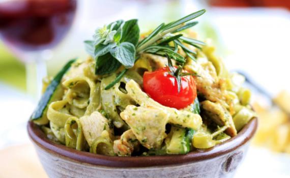 נשאר לכם עוף משבת? כך תכינו ממנו ארוחה