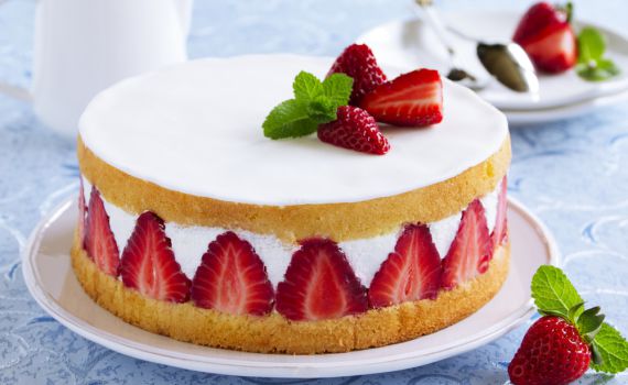 החיים תותים: הקינוח המושלם לשבת בבוקר