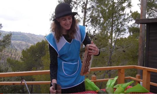 מעז יצא מתוק: הסרוגה שעזבה הכל למען השוקולד