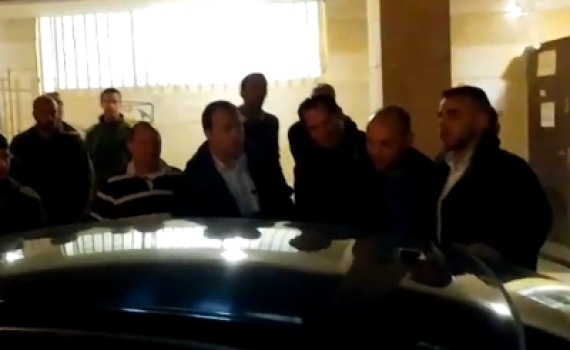 בנט ושקד הותקפו בעפרה: "תתביישו לכם"; צפו