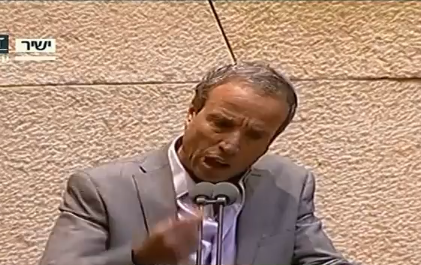 צפו: אלעזר שטרן מתפוצץ על השר דוד אזולאי