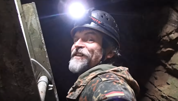 צפו: מה גילה חוקר בבאר בת מאות שנים?