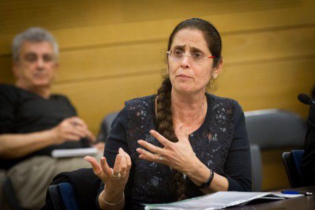 "תינוק זה תינוק, מה זה משנה שאמא שלו מחבלת?"