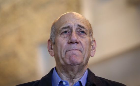 "אין אצלנו אסירים VIP": שב"ס העניש את אולמרט