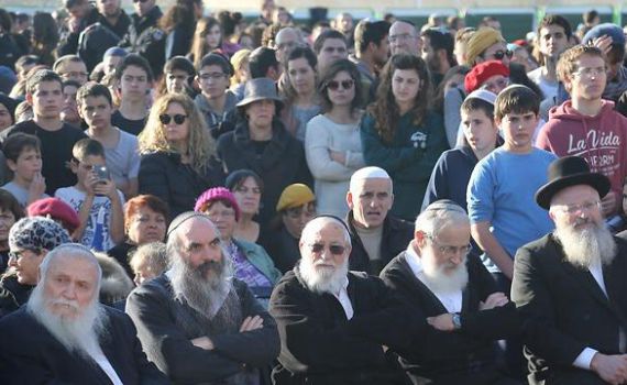 עצרת בעפרה: האם באמת קיבלנו את כולם בהתישבות?