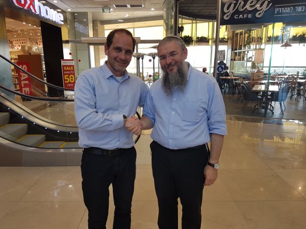 הבחירות בגוש עציון: יצחק גרינוולד פרש ותומך בנאמן