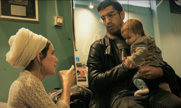 צפו: חנן בן ארי מודה לאשתו על האהבה בסינגל חדש