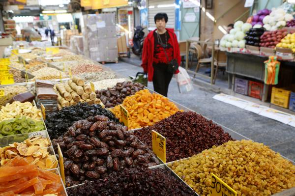 סדר טו בשבט: אל תאכלו תאנים, תיזהרו עם התמרים