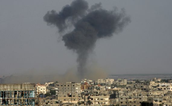 בתגובה לירי הרקטה: צה"ל תקף 5 יעדים בעזה