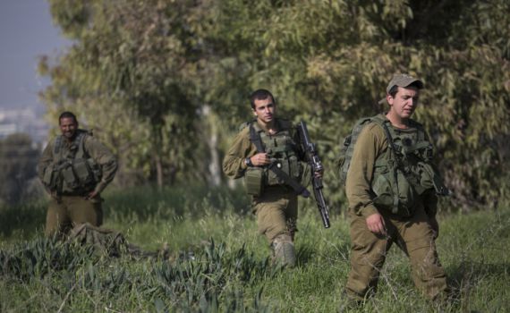 חמישה לוחמים נטשו מוצב בגבול עזה