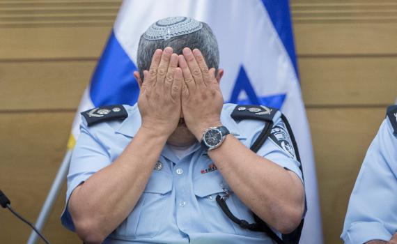 המפכ"ל הבריז; ח"כ אמסלם פוצץ את הדיון