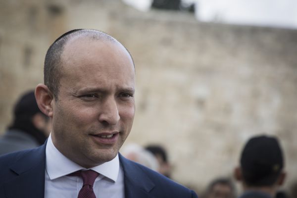 בנט: "הכותל בקמפיין פוליטי יזום – הנזק יהיה ענק"