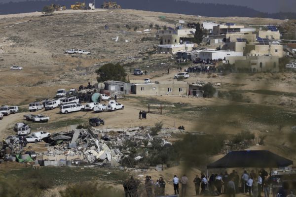 בג"ץ: למצוא פתרון לבדואים שפלשו לקרקעות מדינה