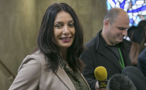 "זה טמטום, בטעות רשמו לכבוד מירי רגב"