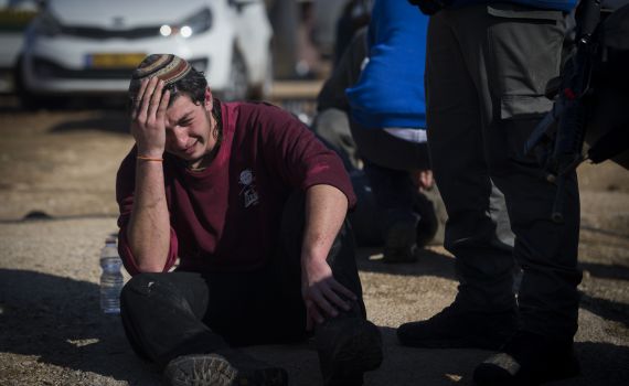 לגרש את תושבי עמונה? זה גזל לאור השמש