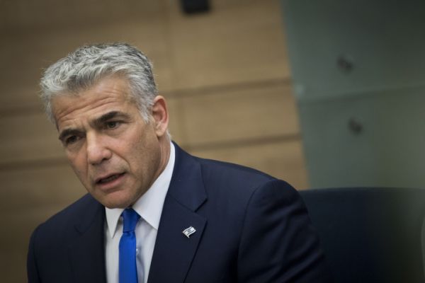 עם יעלון וכחלון ובלי הרצוג: לפיד חושף את כל התכניות