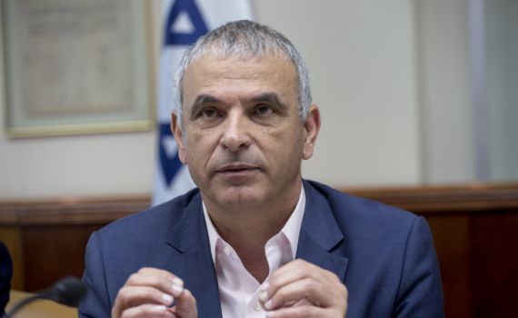 כחלון: "דמיינתי שהוא מכה את אמא שלי"