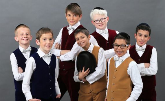 אדר כבר כאן: להקת הקינדרלעך שרים ב360 מעלות